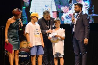 Il KC Bellizzi-Sele Picentino ospite del Premio nazionale Fabula presenta il Kiwanis ad oltre trecento bambini e ragazzi